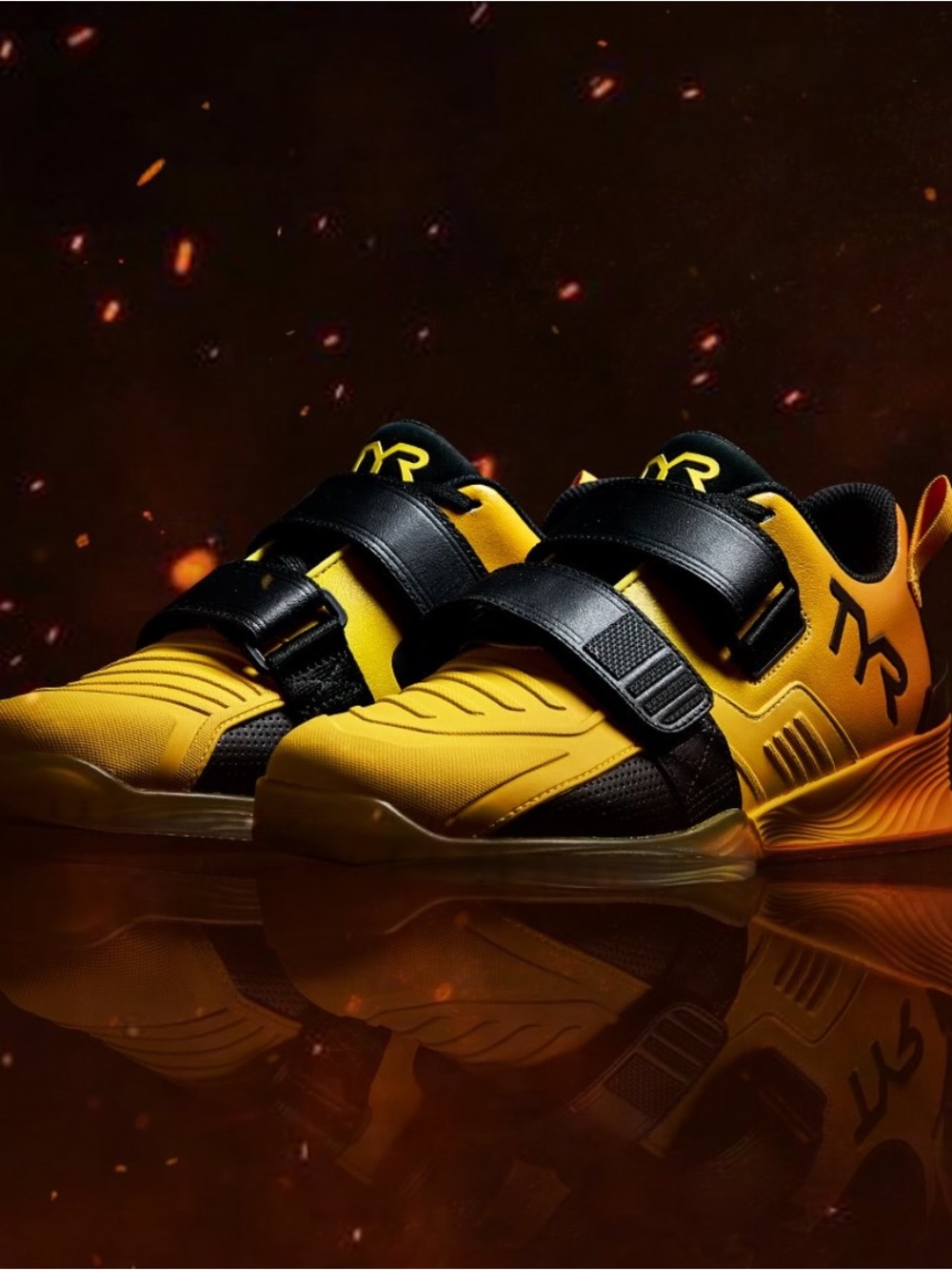 TYR lifters size 7.5
